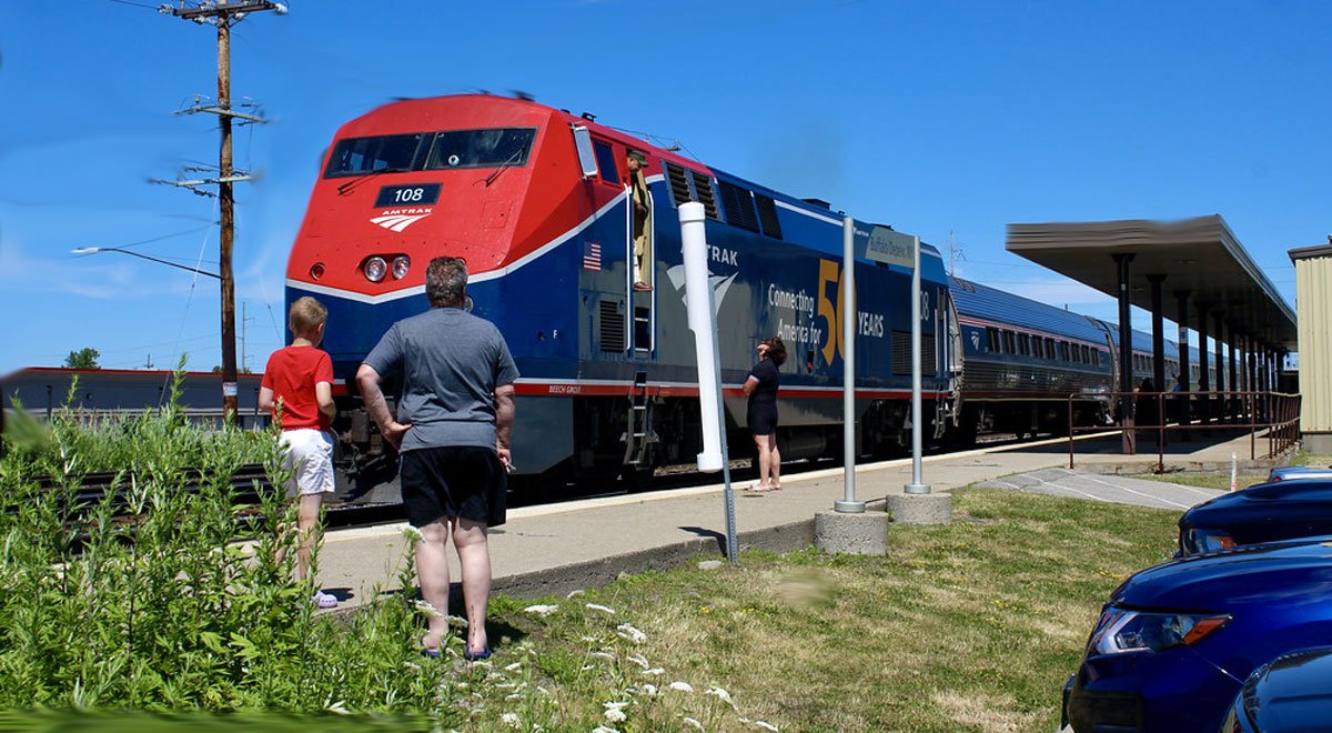 Amtrak Maple Leaf Train